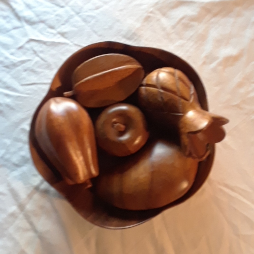 Wooden fruit dish